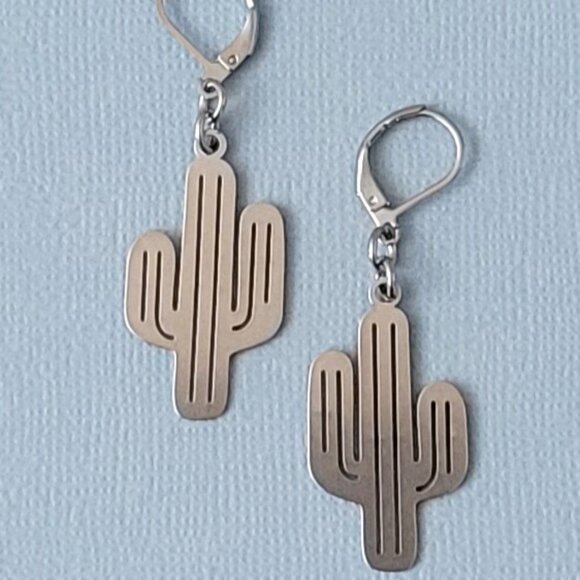 CACTUS Charm Earrings Stainless Steel Lever Back Earwires Arizona Desert Western - Picture 11 of 12